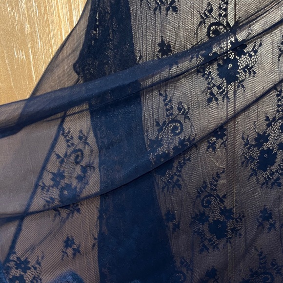 Victoria's Secret Bell Sleeve Sheer Floral Blouse - Picture 6 of 8